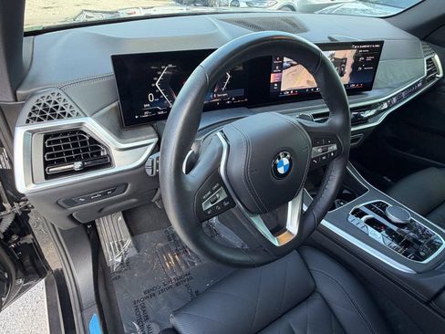 Certified 2025 BMW X5 sDrive40i w/ Climate Comfort Package RWD image 22