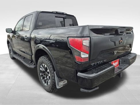 Used 2020 Nissan Titan PRO-4X w/ Pro-4x Convenience Package image 4