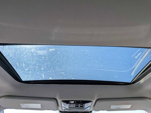 Used 2025 Mitsubishi Outlander SEL image 25