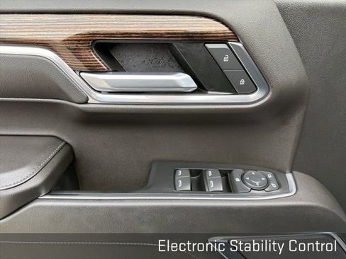 Used 2022 GMC Sierra 1500 Elevation image 33