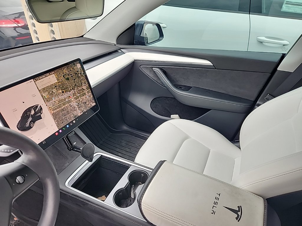 Used 2023 Tesla Model Y Long Range AWD/4WD image 6