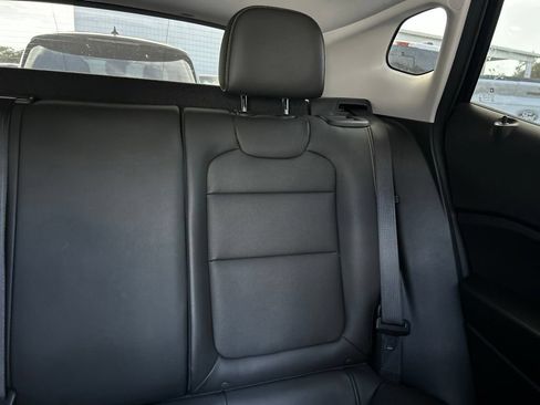 Used 2024 Chevrolet Trax ACTIV w/ Sunroof Package FWD image 14