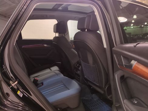 Used 2021 Audi Q5 Prestige w/ Prestige Package image 11