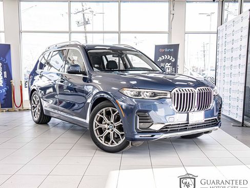 Used 2021 BMW X7 xDrive40i w/ Premium Package image 3