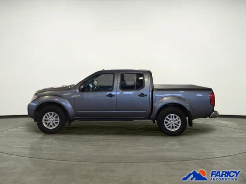 Used 2018 Nissan Frontier SV AWD/4WD image 3