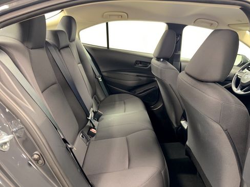 Used 2025 Toyota Corolla LE FWD image 29