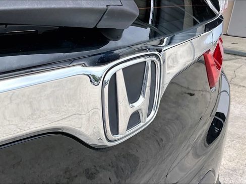 Used 2017 Honda CR-V LX image 21