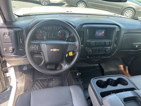 Used 2014 Chevrolet Silverado 1500 W/T w/ WT Convenience Package AWD/4WD image 18