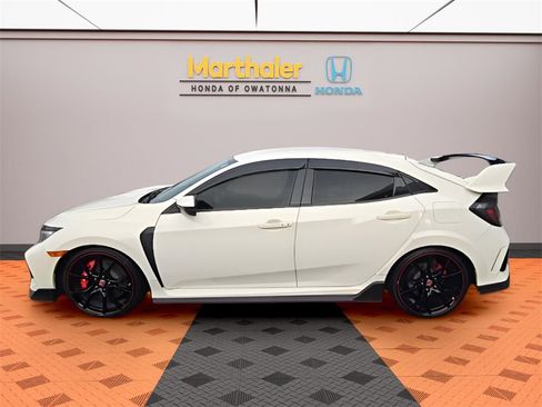 Used 2018 Honda Civic Type R image 2