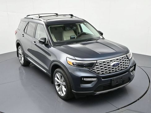 Used 2022 Ford Explorer Platinum w/ Equipment Group 601A AWD/4WD image 24