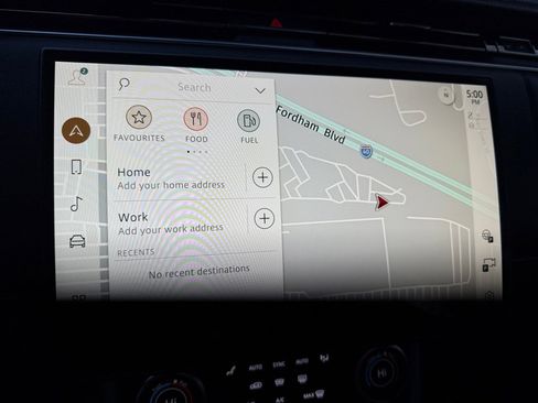 Certified 2023 Land Rover Range Rover SE image 16