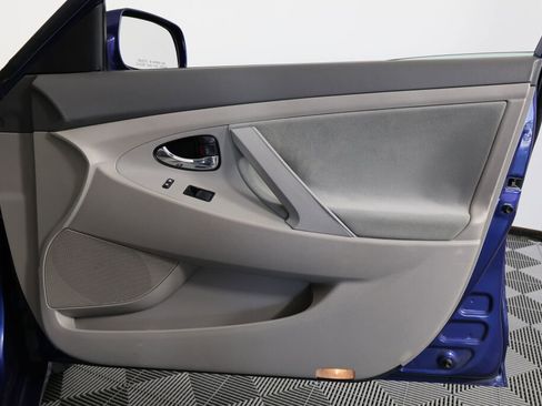 Used 2009 Toyota Camry LE image 25