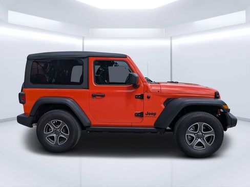 Used 2023 Jeep Wrangler Sport S image 2