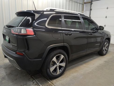Used 2019 Jeep Cherokee Limited w/ Luxury Group image 10