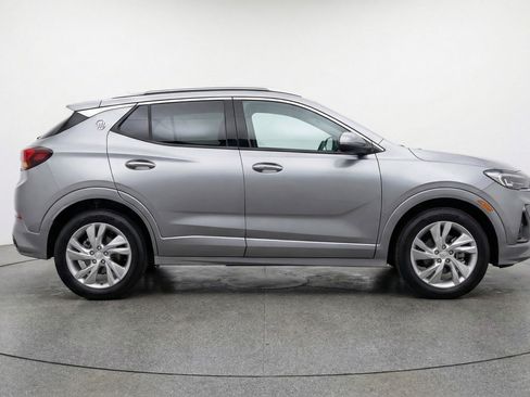 Used 2025 Buick Encore GX Preferred image 11