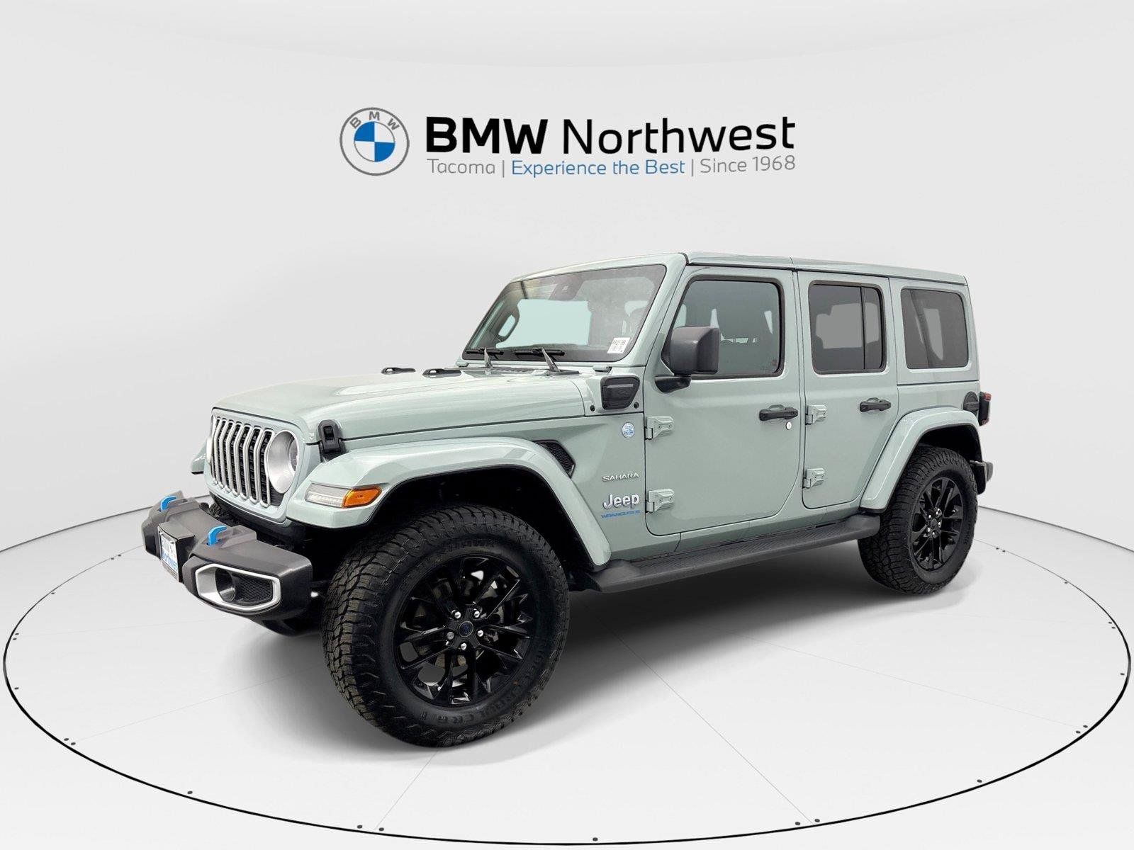 Used 2024 Jeep Wrangler Unlimited Sahara AWD/4WD image 1