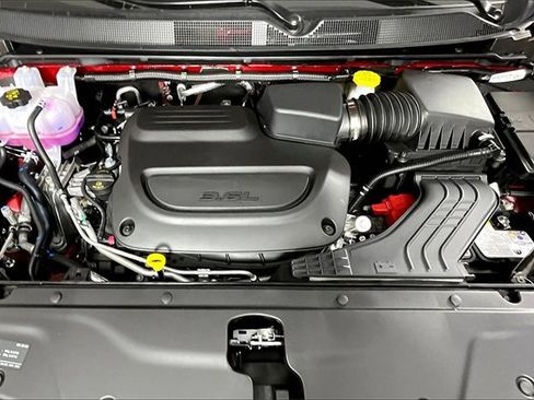 New 2026 Chrysler Pacifica Select w/ S Appearance Package image 2