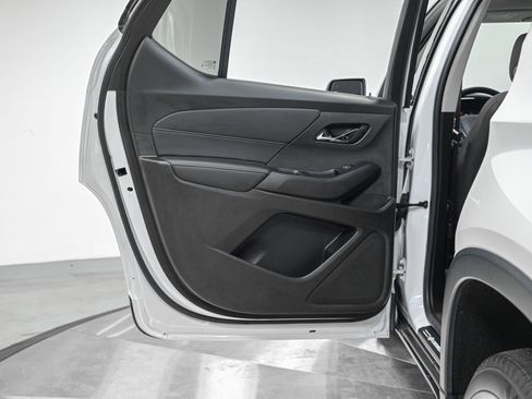 Used 2022 Chevrolet Traverse LT w/ LPO, Floor Liner Package image 26