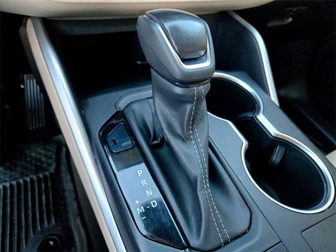 Used 2023 Toyota Highlander XLE image 23