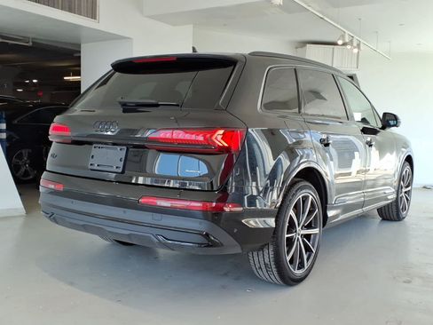 Used 2023 Audi Q7 3.0T Premium Plus w/ Premium Plus Package AWD/4WD image 4