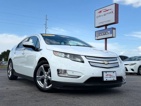 Used 2012 Chevrolet Volt Premium w/ Premium Trim Package FWD image 2