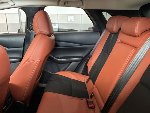 Certified 2025 MAZDA CX-30 Carbon AWD/4WD image 19