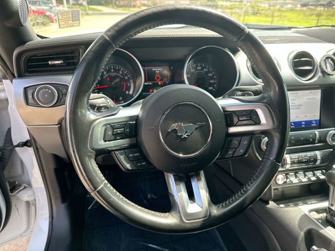Used 2020 Ford Mustang Premium image 14