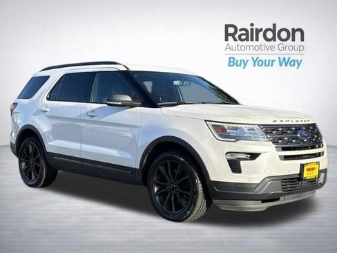 Used 2018 Ford Explorer XLT w/ XLT Appearance Package AWD/4WD image 1
