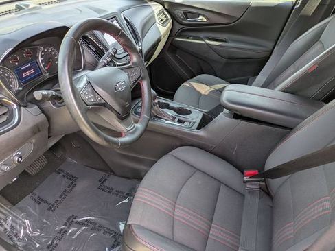 Certified 2024 Chevrolet Trax RS w/ Sunroof Package FWD image 5