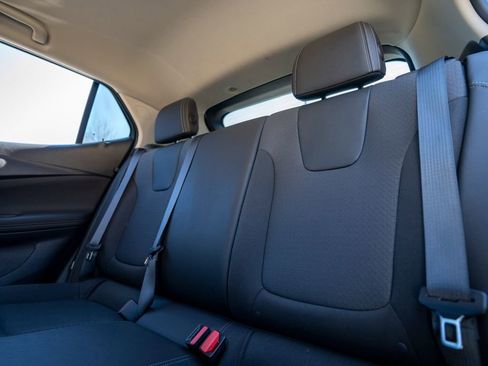 Used 2025 Buick Encore GX Preferred image 32