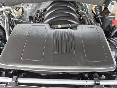 Used 2025 GMC Yukon XL Denali AWD/4WD image 17