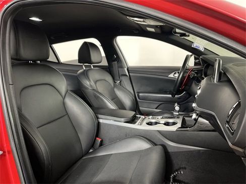 Used 2021 Kia Stinger GT image 23