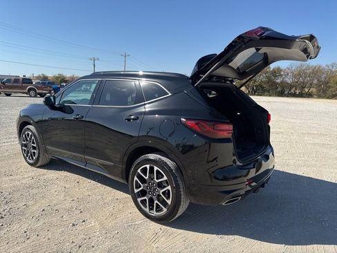 Used 2025 Chevrolet Blazer RS image 4