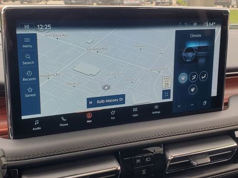 Certified 2022 Lincoln Nautilus Reserve AWD/4WD image 20