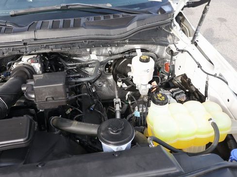 Used 2022 Ford F250 XL w/ Power Equipment Group image 13