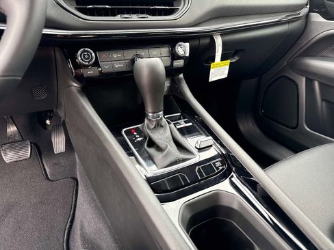 New 2026 Jeep Compass Latitude image 25