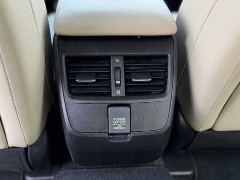 Used 2018 Honda Clarity Touring image 8