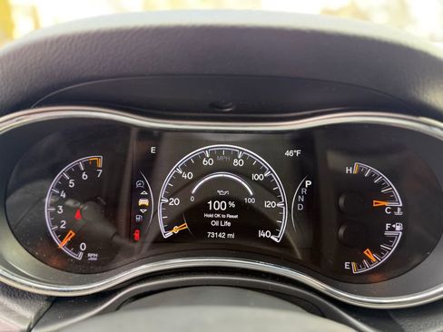 Used 2018 Jeep Grand Cherokee Altitude image 19