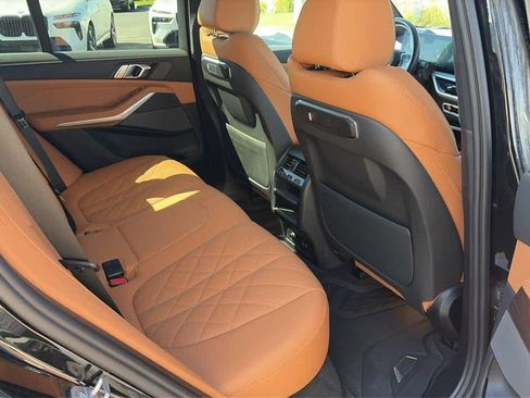 Used 2024 BMW X5 xDrive40i w/ Premium Package AWD/4WD image 26