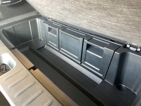 Used 2024 Nissan Pathfinder SV image 21