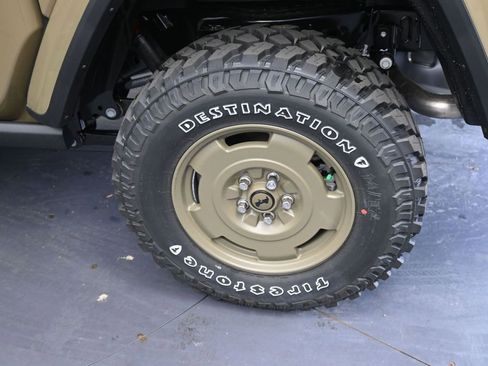 New 2026 Jeep Gladiator Willys AWD/4WD image 9