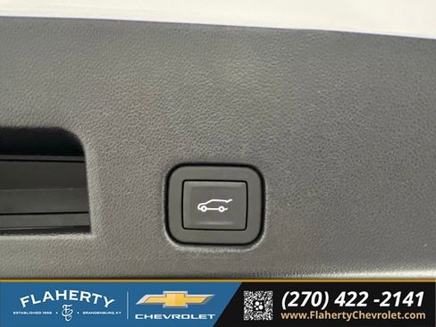 Used 2025 Chevrolet Traverse Z71 w/ Enhanced Driving Package AWD/4WD image 22