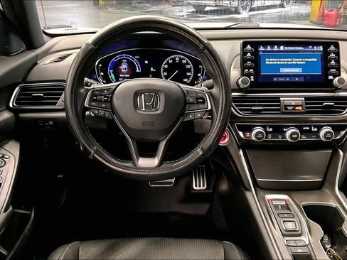 Used 2022 Honda Accord Sport image 4