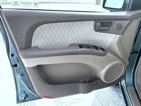 Used 2008 Kia Sportage LX image 9