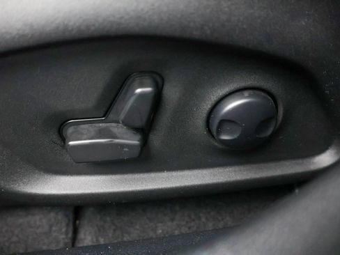 Used 2023 Jeep Compass Limited AWD/4WD image 7