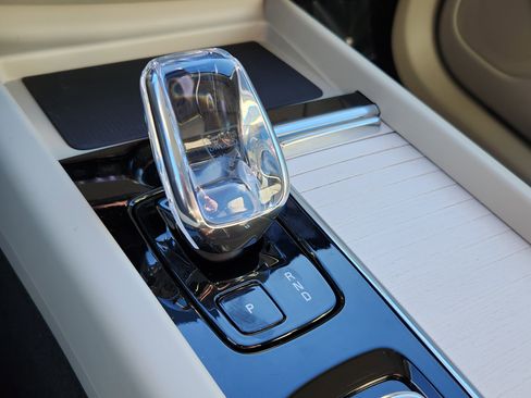 New 2026 Volvo XC60 T8 Ultra w/ Protection Package Premier image 14