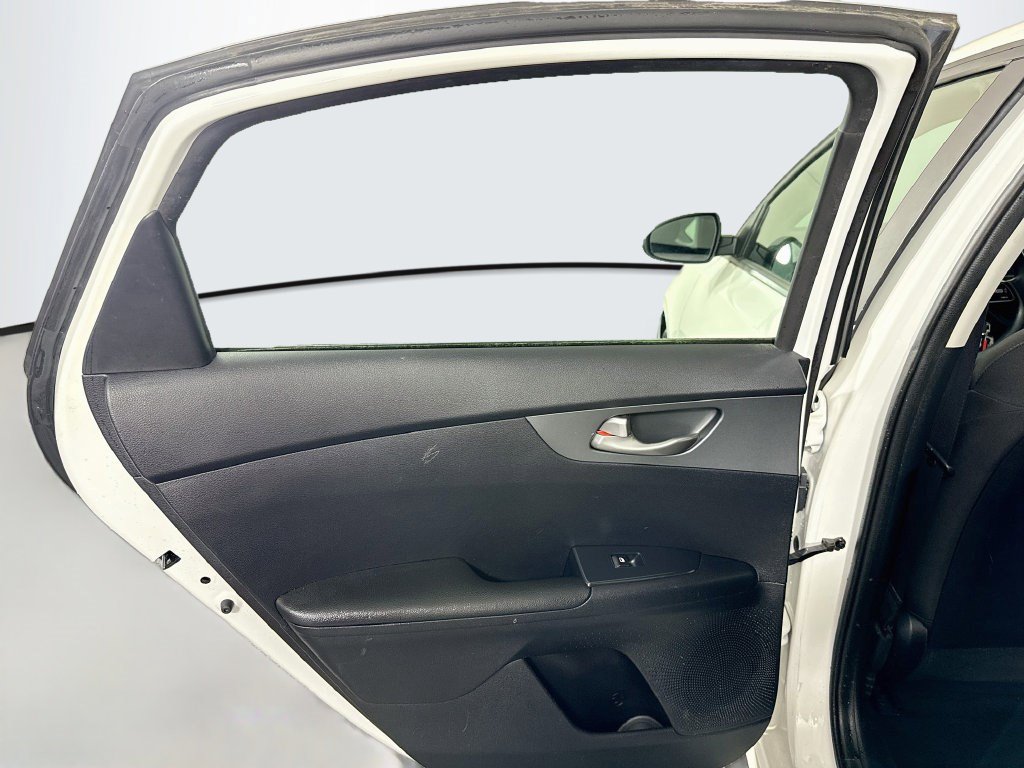 Used 2020 Kia Forte Sedan FWD image 24