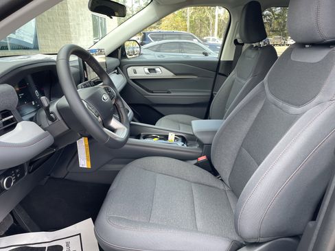 New 2026 Ford Explorer Active image 12