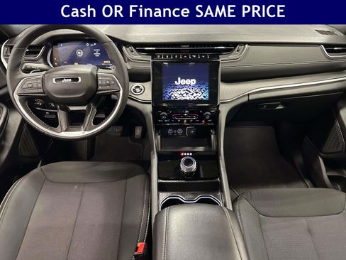 Certified 2025 Jeep Grand Cherokee Laredo X w/ Luxury Tech Group I AWD/4WD image 16