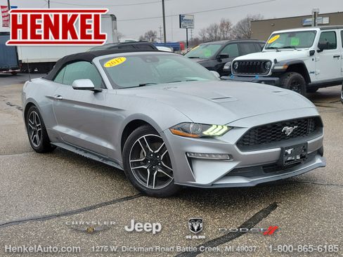 Used 2022 Ford Mustang Premium image 1